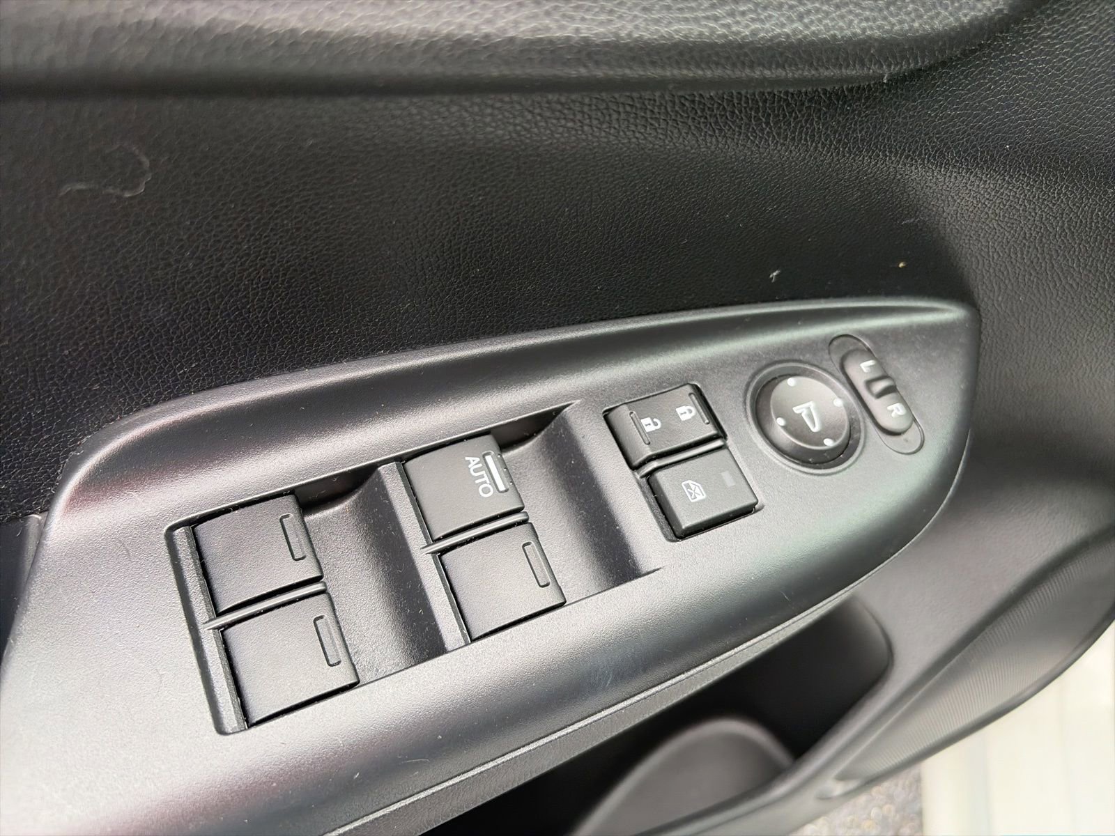 Used 2019 Honda Fit LX image 11