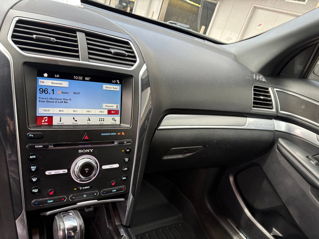 Used 2018 Ford Explorer Sport AWD/4WD image 21
