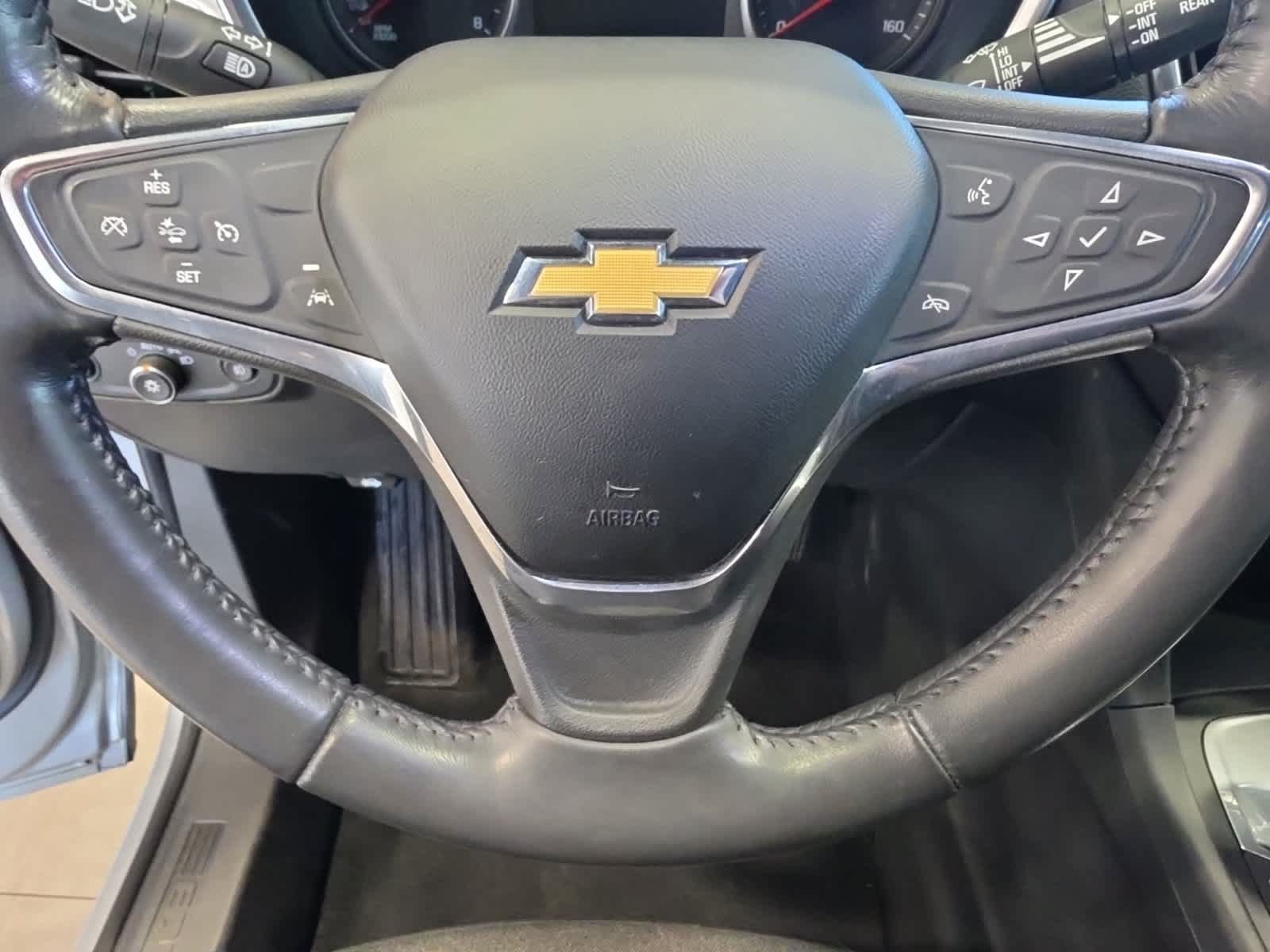 Used 2020 Chevrolet Equinox LT w/ Driver Convenience Package FWD image 23