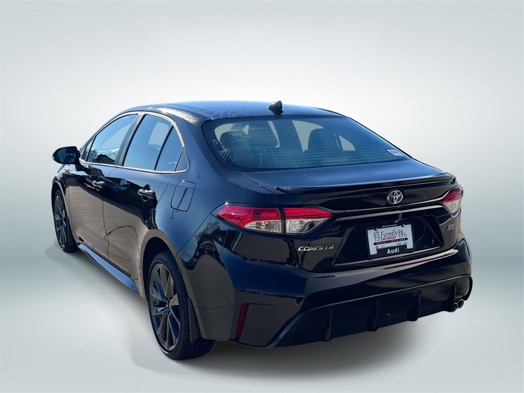 Used 2025 Toyota Corolla SE image 4