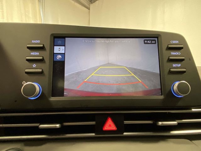 Certified 2025 Hyundai Elantra Sport image 16