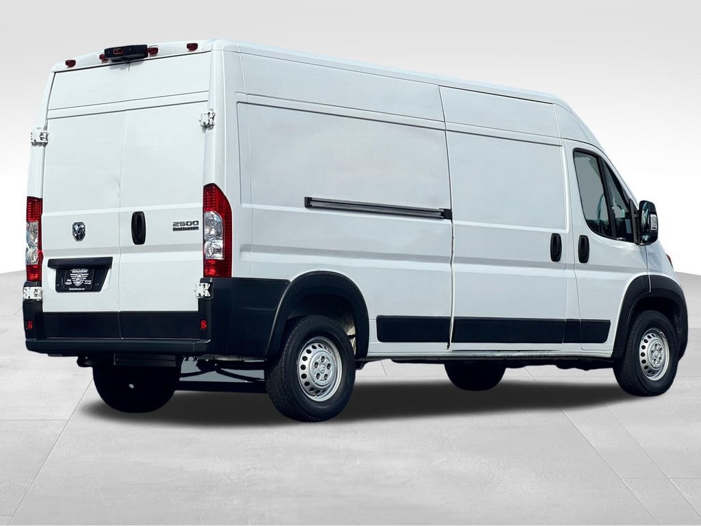 Used 2024 RAM ProMaster 2500 w/ Convenience Group FWD image 7