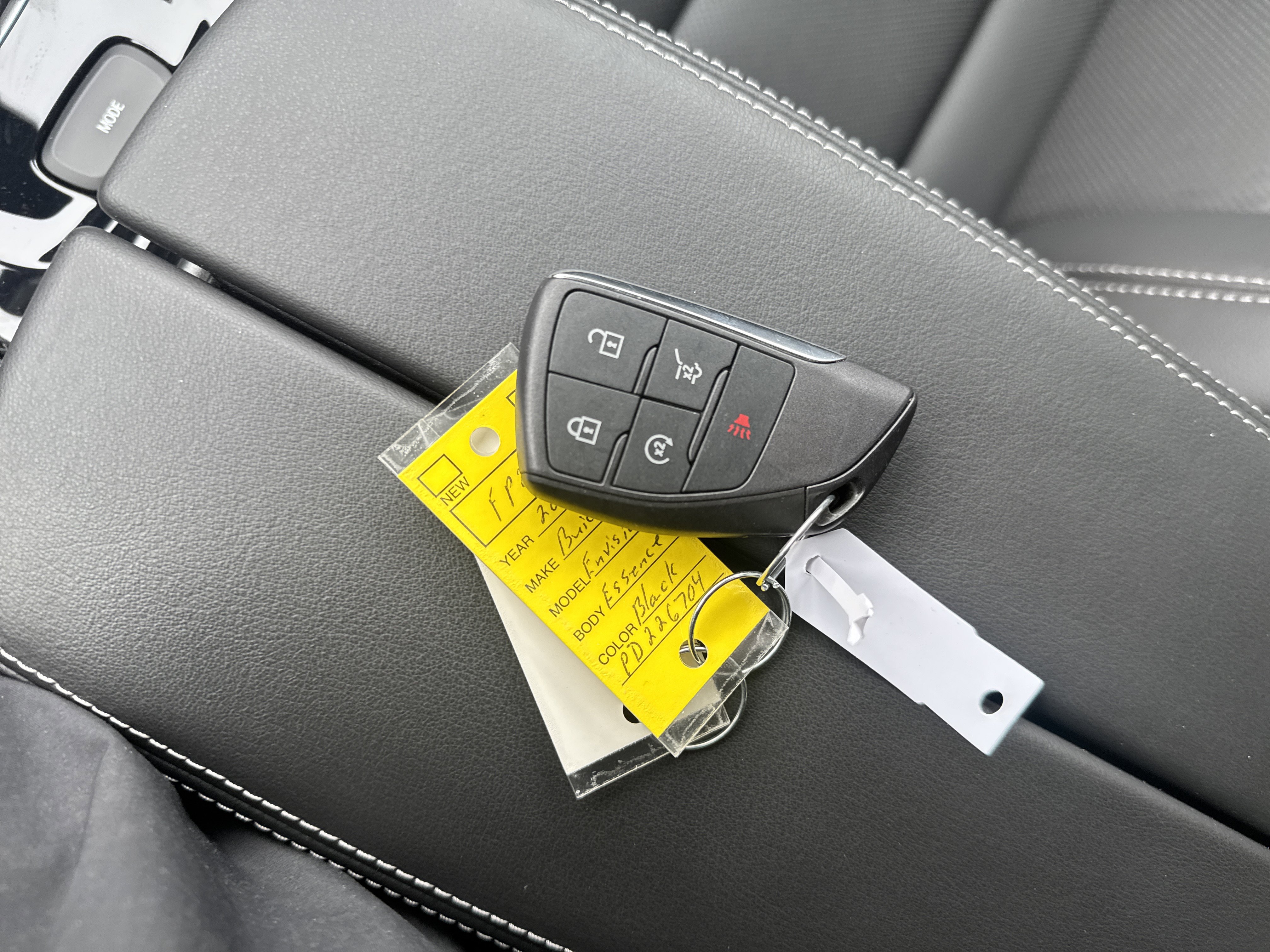 Used 2023 Buick Envision Essence image 28