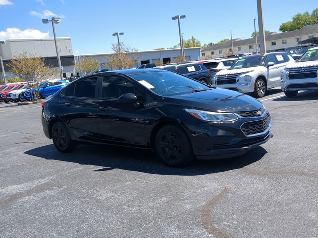 Used 2018 Chevrolet Cruze LS image 4
