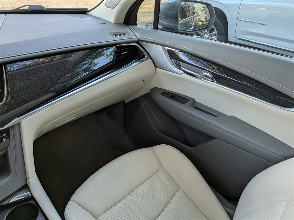 Used 2020 Cadillac XT6 Premium Luxury image 20