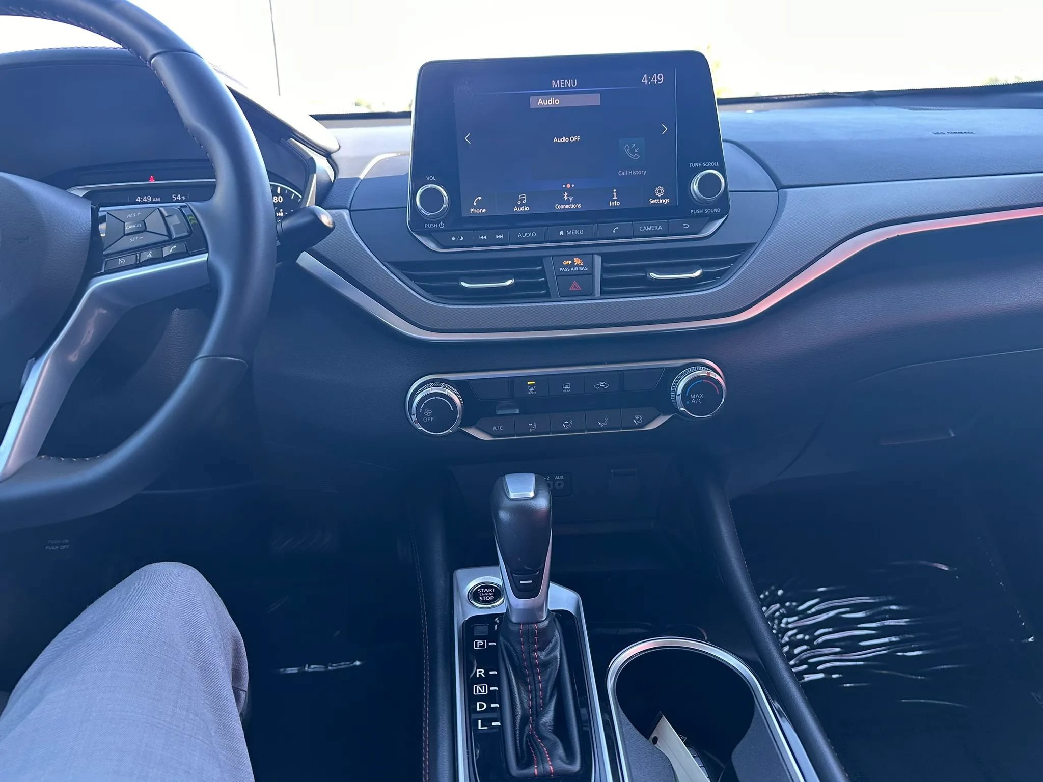 Used 2025 Nissan Altima 2.5 SR FWD image 16