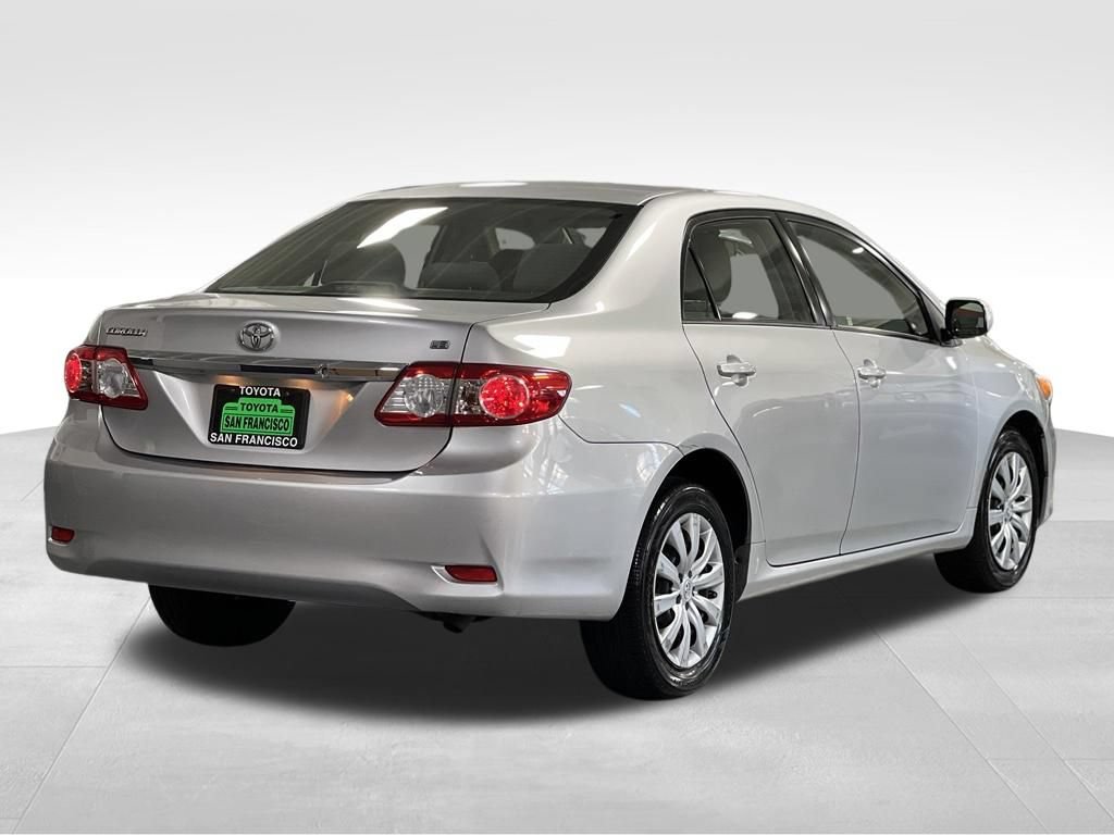 Used 2013 Toyota Corolla LE FWD image 5