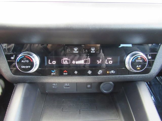 Used 2022 Mitsubishi Outlander SEL image 48