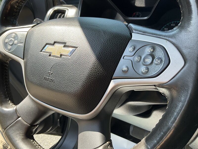 Used 2015 Chevrolet Colorado LT w/ Luxury Package RWD image 19