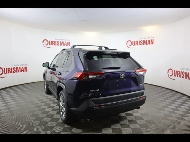 Used 2023 Toyota RAV4 XLE Premium AWD/4WD image 9