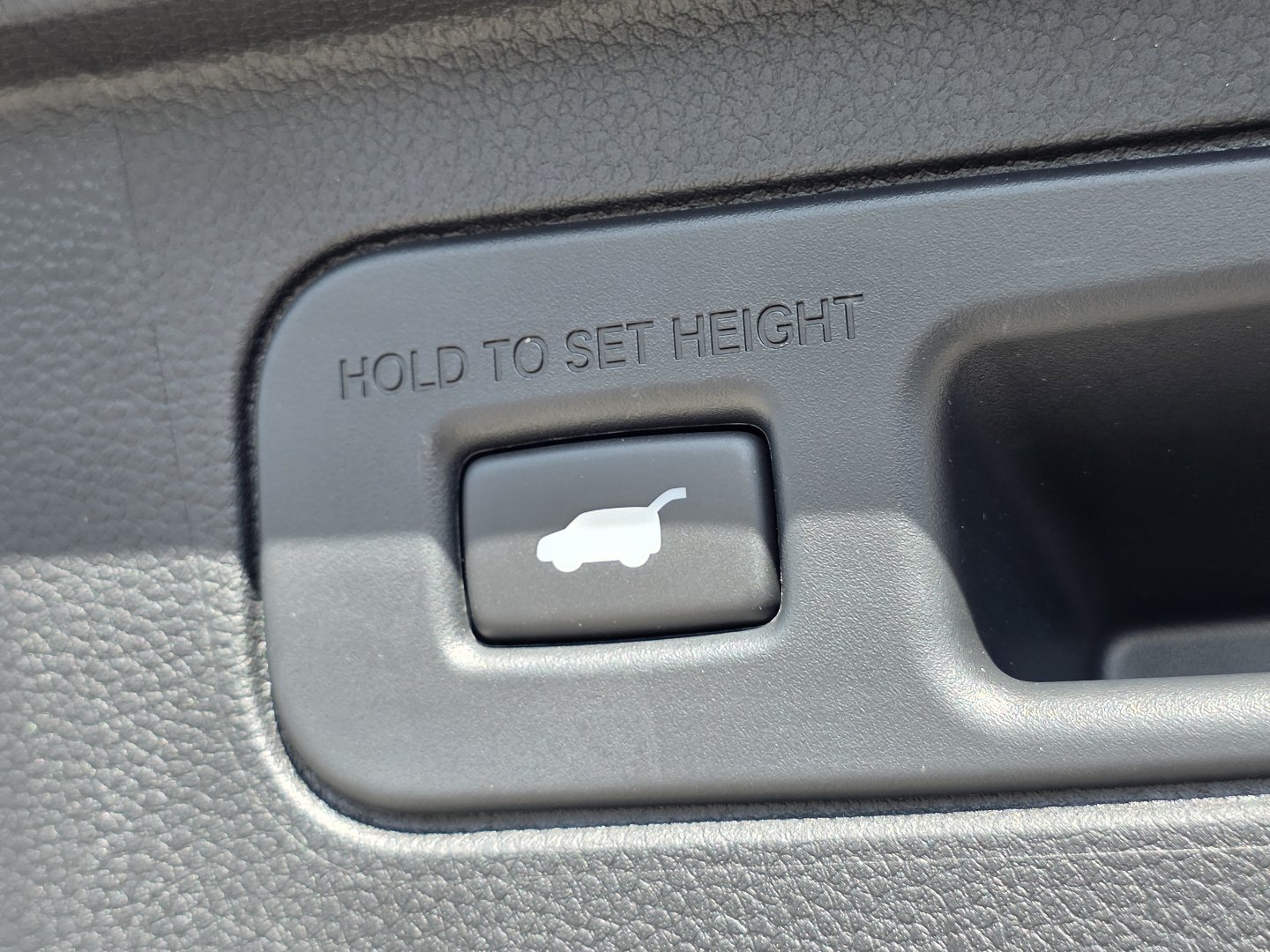 Certified 2025 Honda Pilot Touring image 19