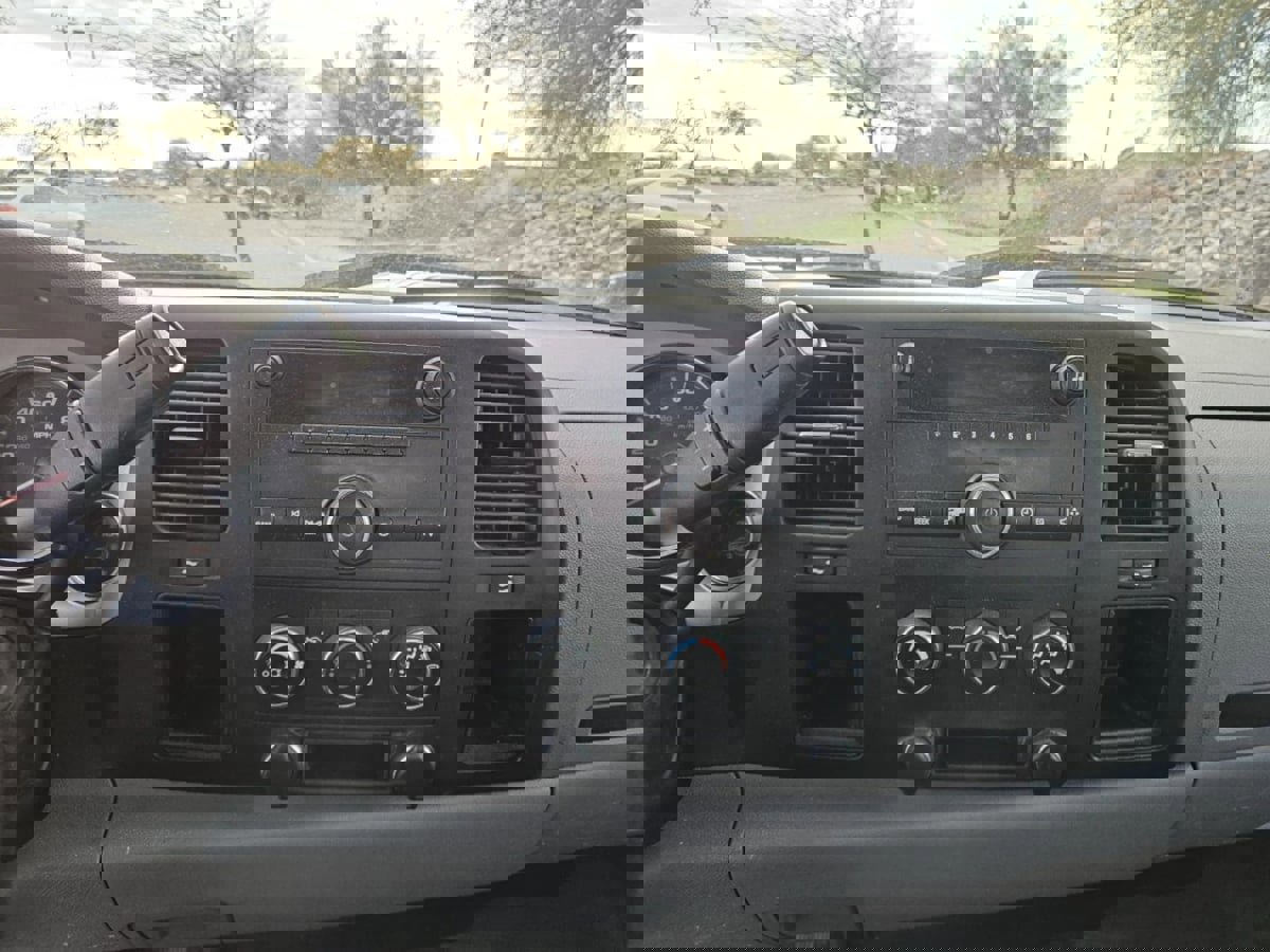 Used 2014 Chevrolet Silverado 3500 W/T image 25