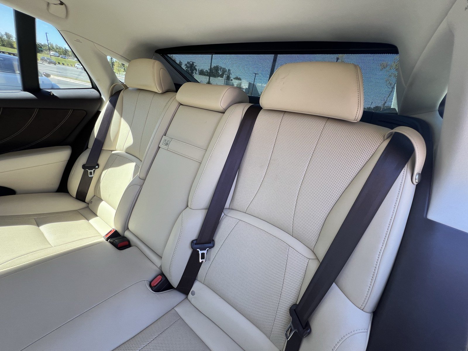 Used 2018 Lexus LS 500 w/ Accessory Package (Z2) RWD image 32