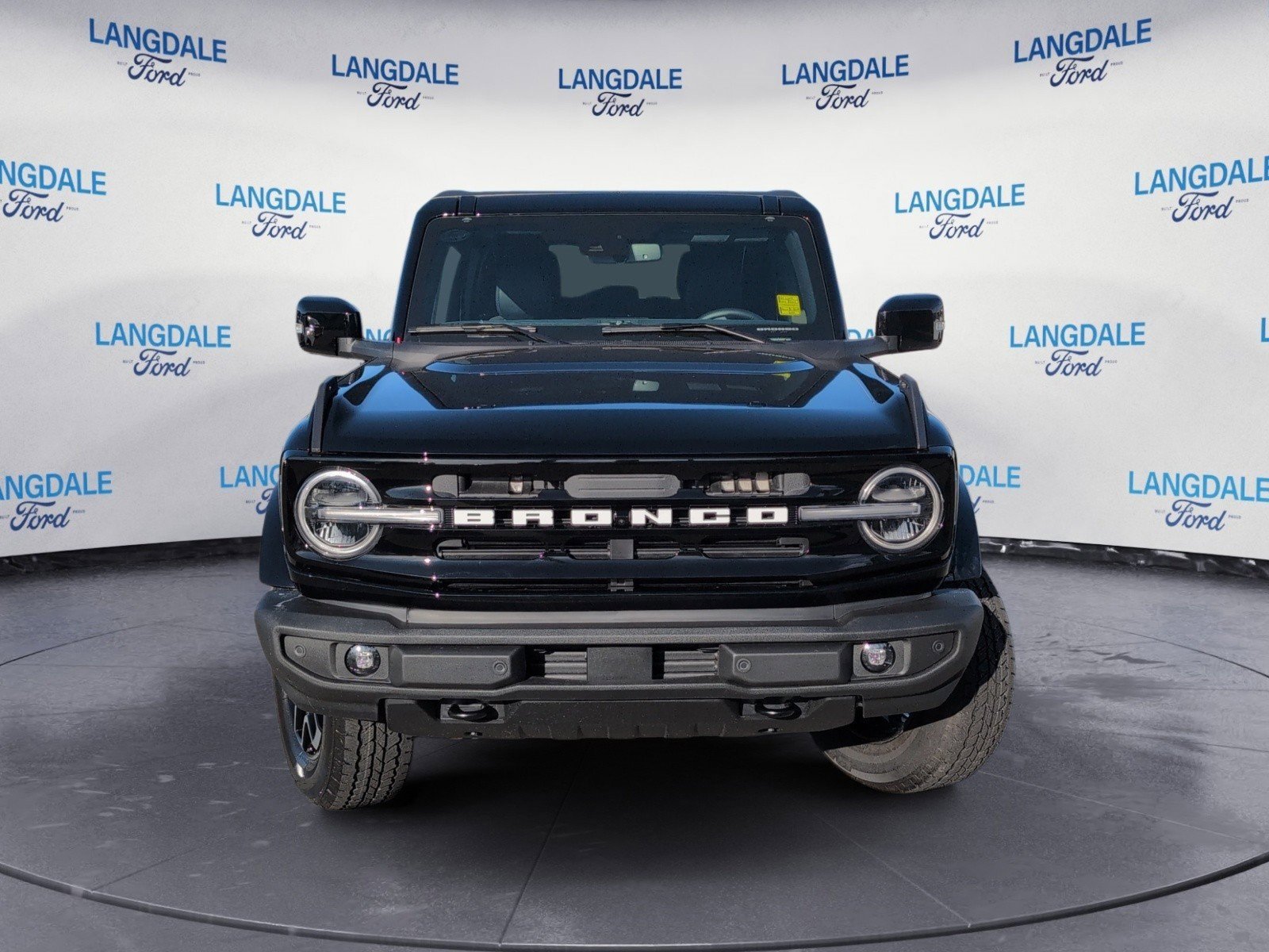 New 2025 Ford Bronco Outer Banks image 12