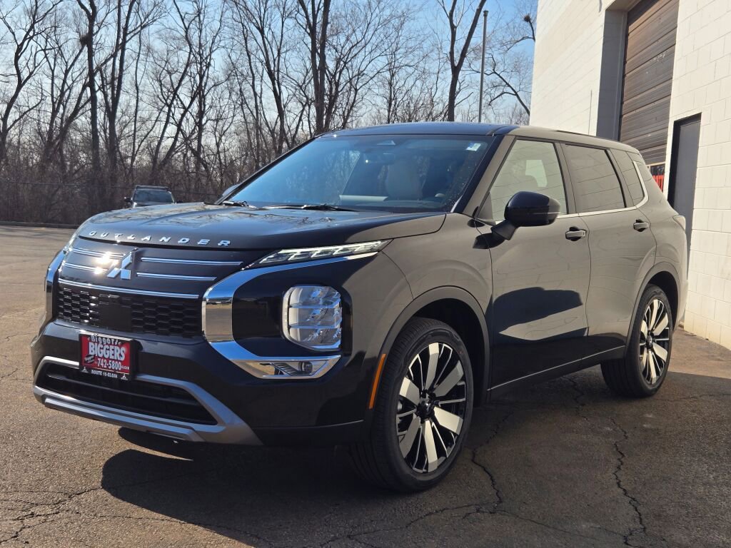 New 2026 Mitsubishi Outlander SE AWD/4WD image 3