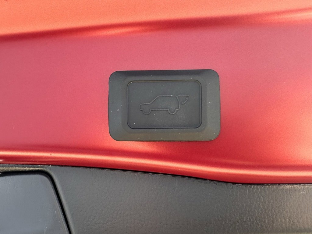 New 2025 Toyota RAV4 XLE image 17