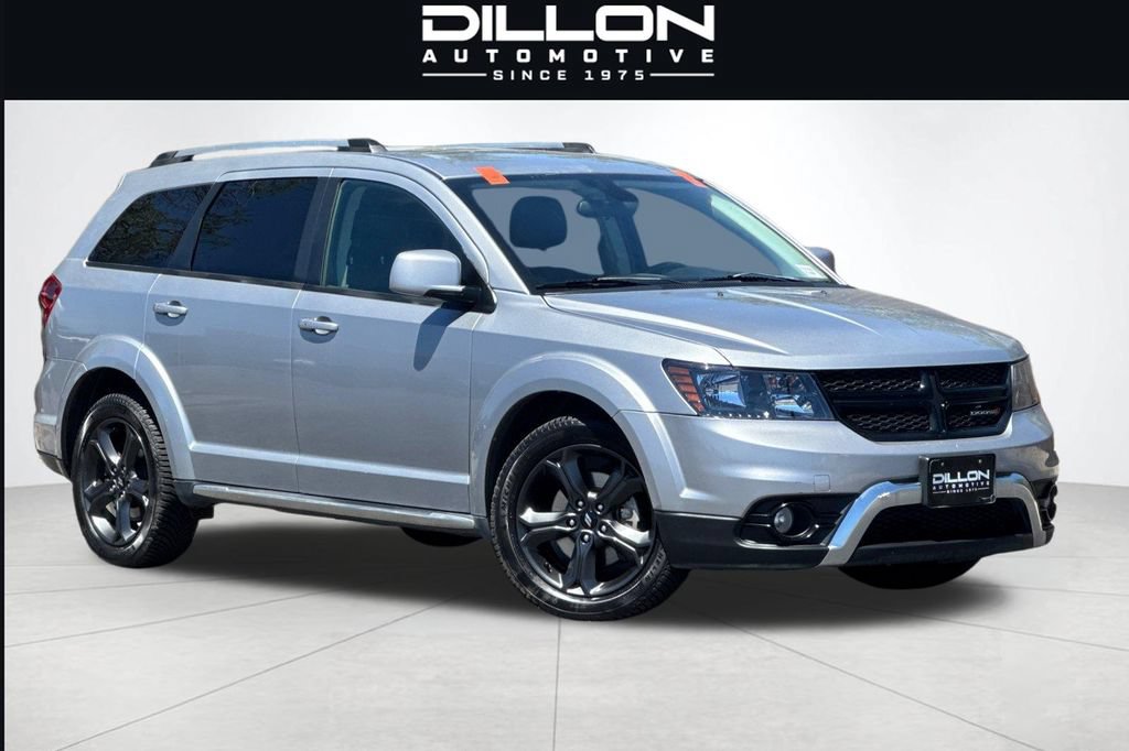 Used 2018 Dodge Journey Crossroad FWD image 2