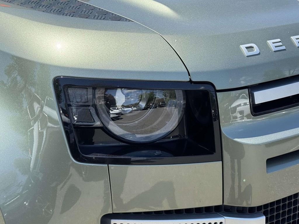 Used 2024 Land Rover Defender 110 S AWD/4WD image 12