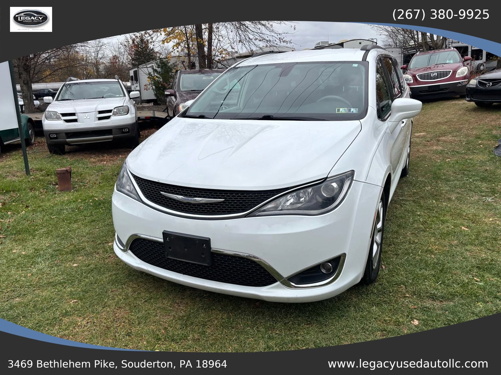 Used 2018 Chrysler Pacifica Touring Plus w/ Tire & Wheel Group image 13
