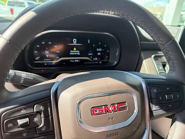 Used 2024 GMC Yukon SLT w/ SLT Luxury Package AWD/4WD image 50