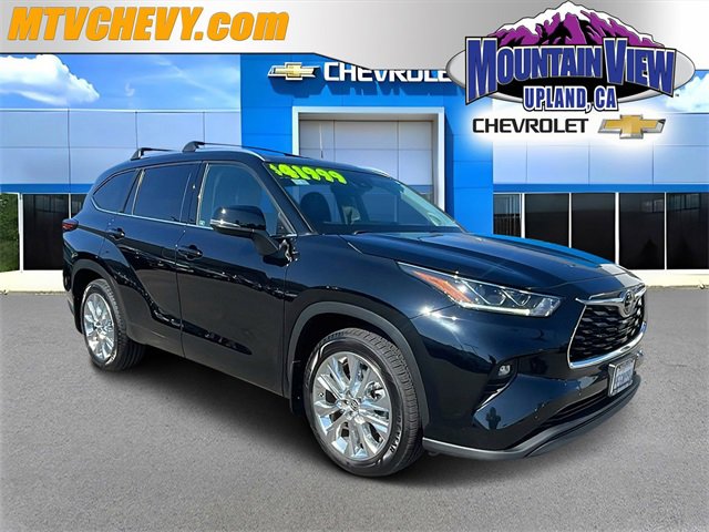 Used 2023 Toyota Highlander L