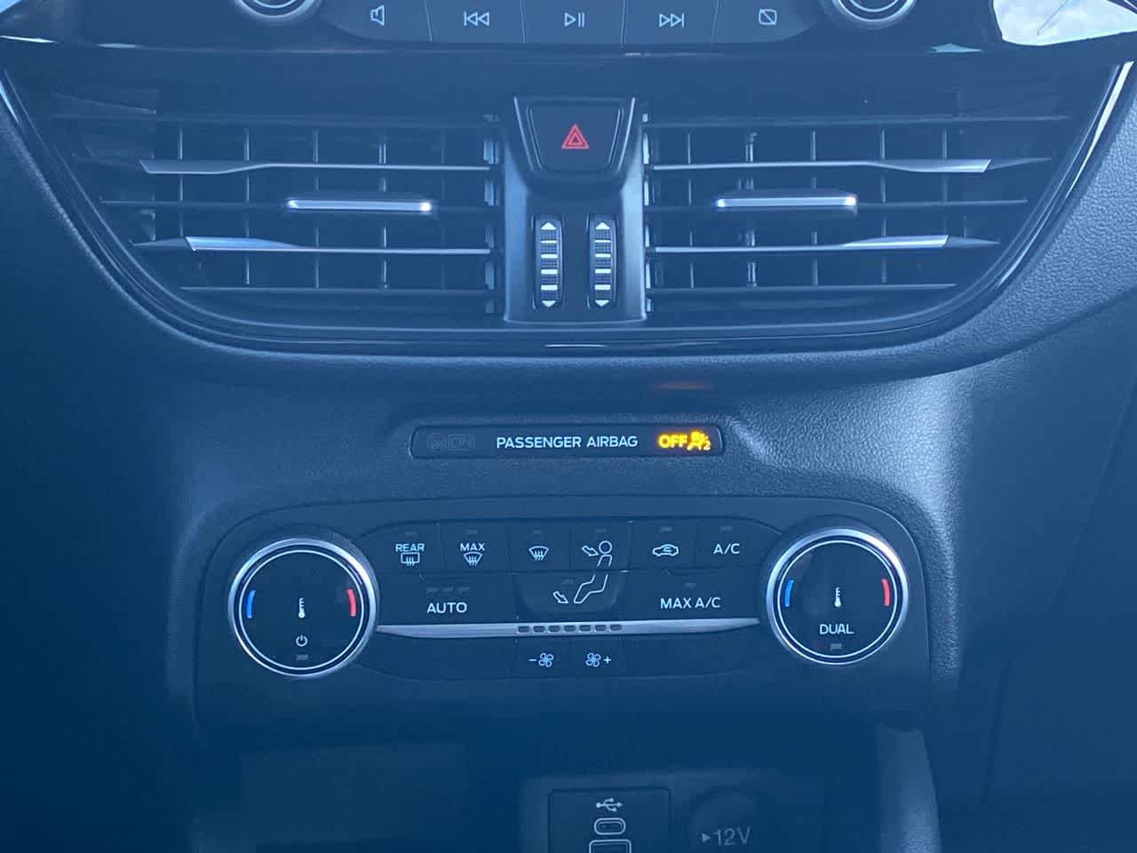 Used 2025 Ford Escape ST-Line image 18