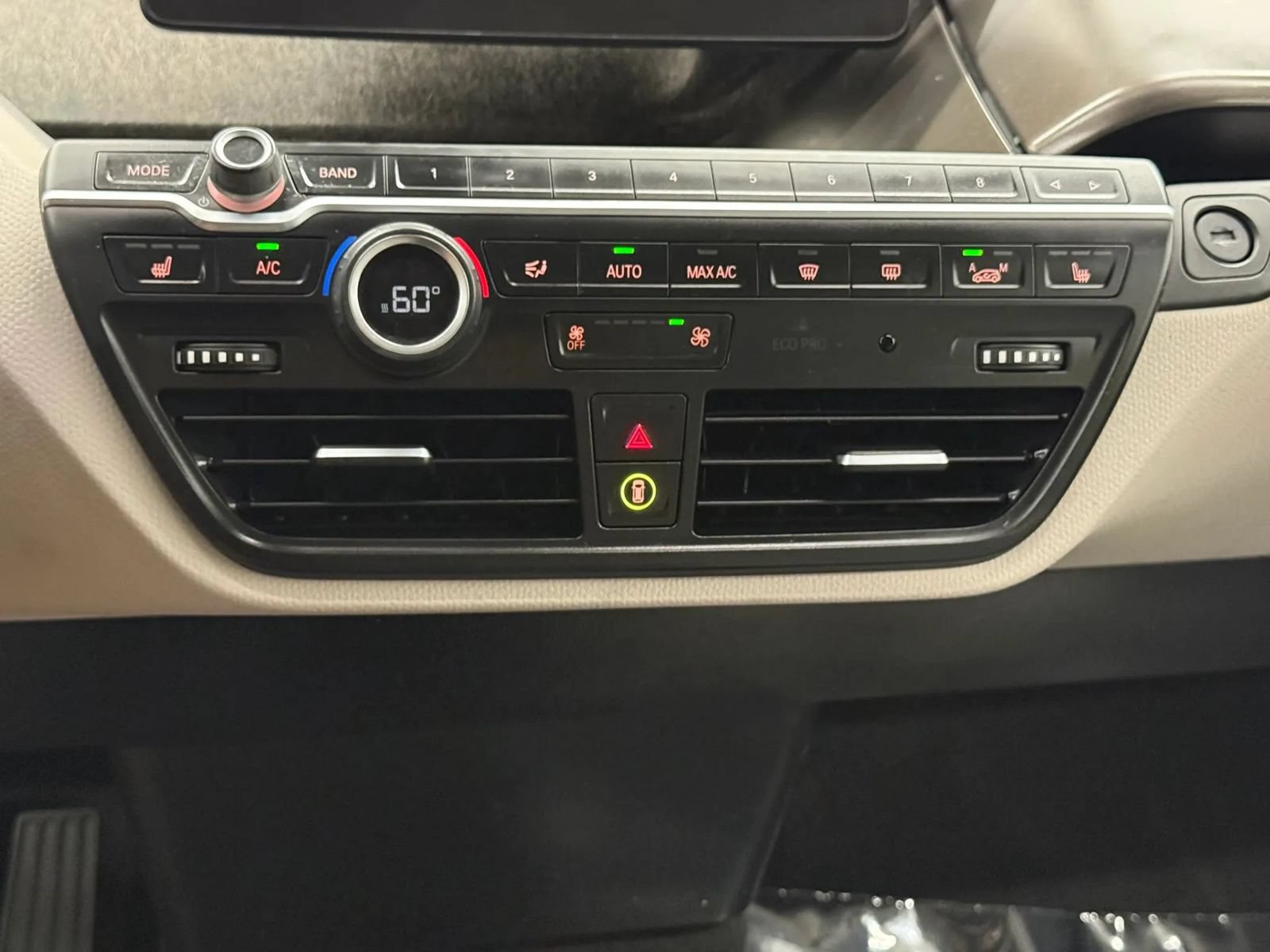 Used 2015 BMW i3 w/ Range Extender RWD image 34