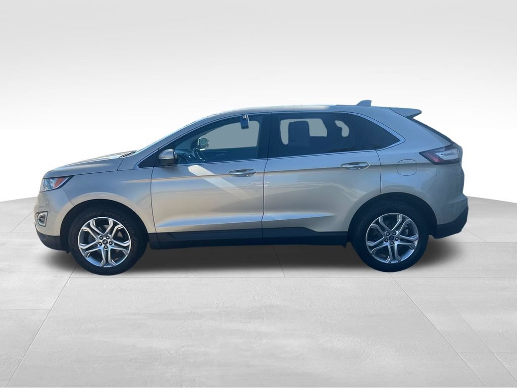 Used 2017 Ford Edge Titanium w/ Technology Package FWD image 2