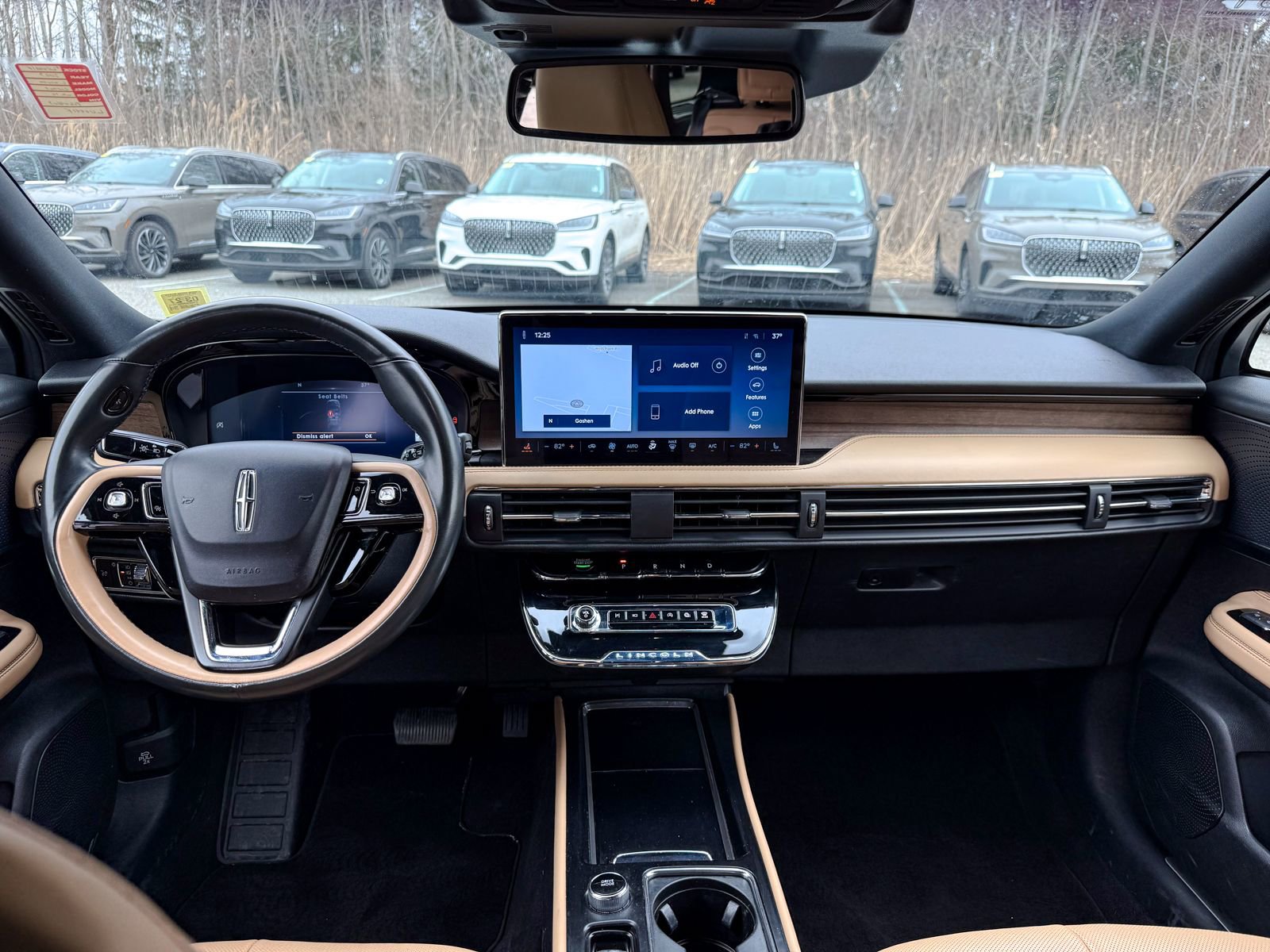 Used 2023 Lincoln Corsair Reserve w/ Jet Appearance Package image 22