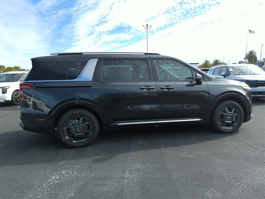 New 2026 Kia Carnival SX image 9