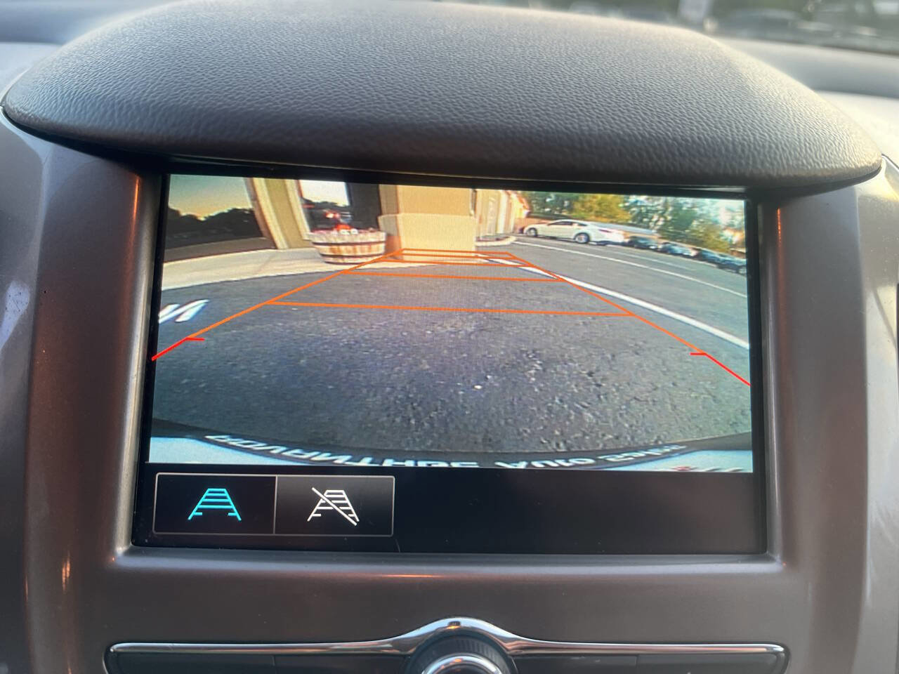 Used 2017 Chevrolet Cruze Premier w/ RS Package image 12