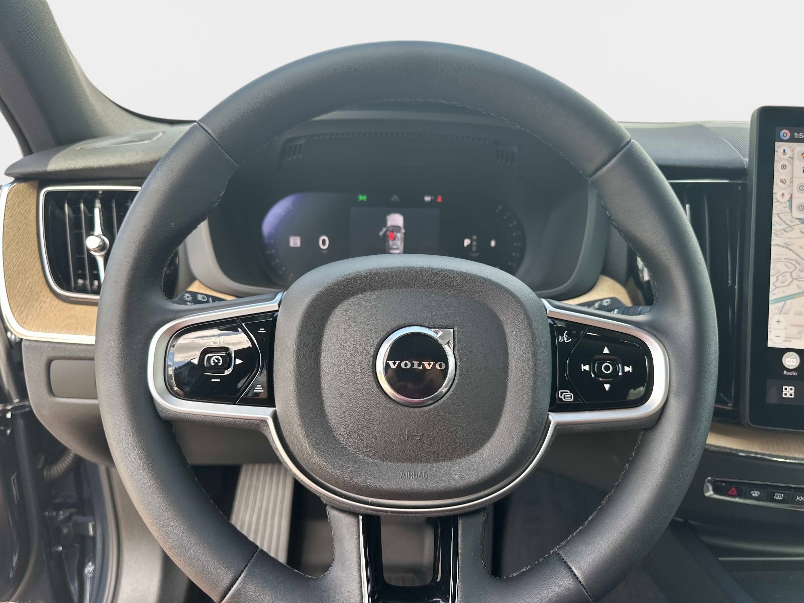 Certified 2026 Volvo XC60 B5 Plus w/ Protection Package Premier image 24