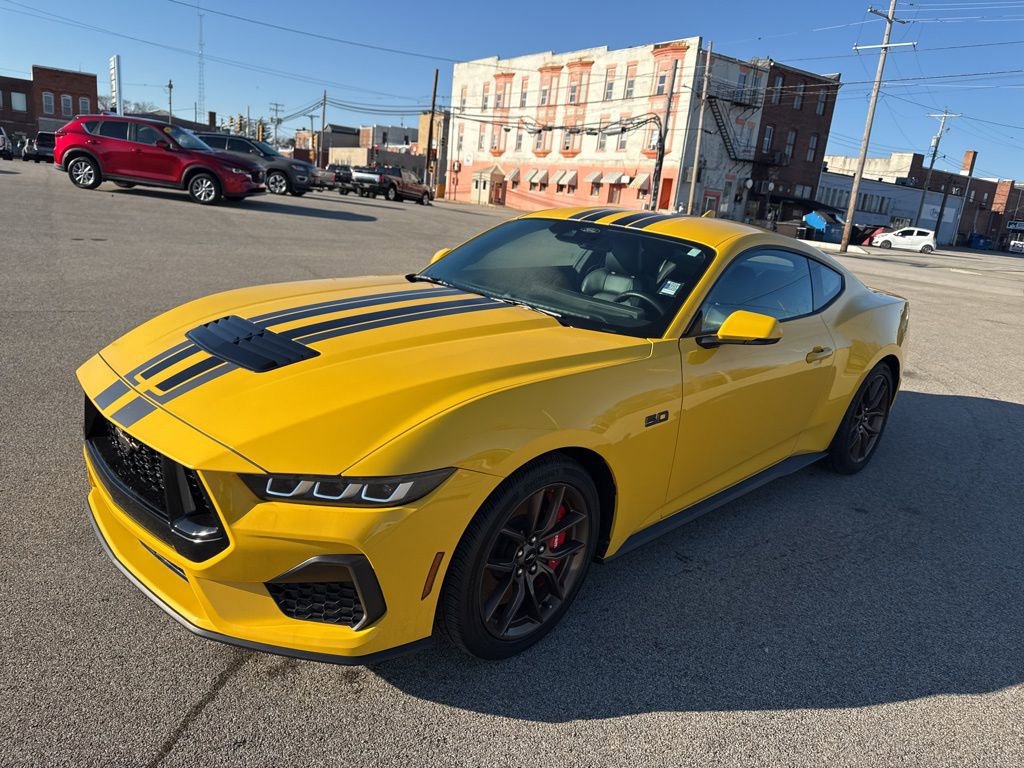 Used 2024 Ford Mustang GT Premium image 5