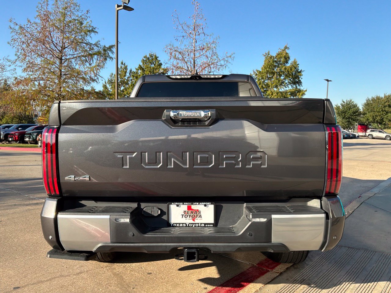 Used 2024 Toyota Tundra Limited AWD/4WD image 6