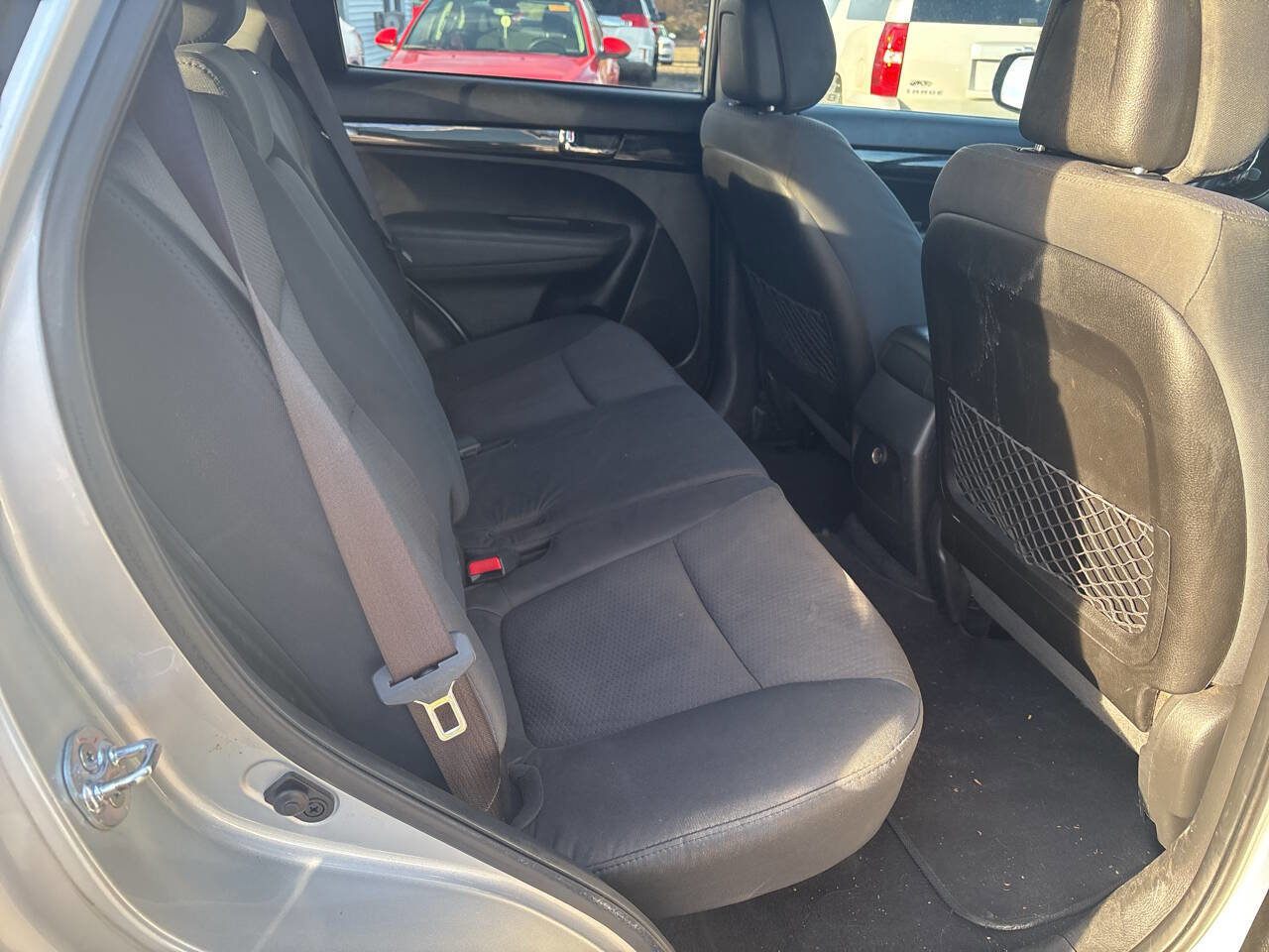 Used 2013 Kia Sorento LX w/ Convenience Pkg image 18