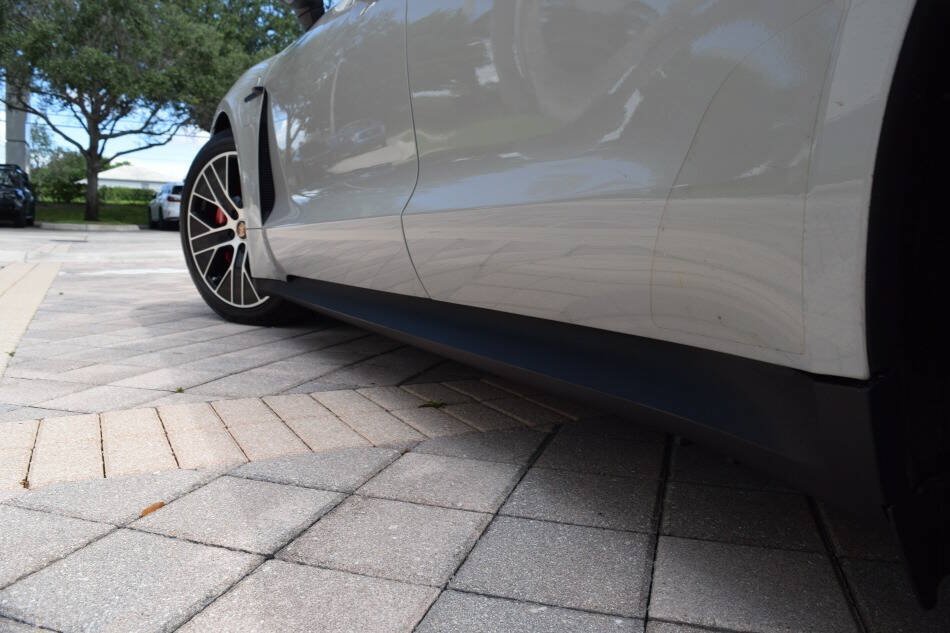 Used 2021 Porsche Taycan 4S AWD/4WD image 32