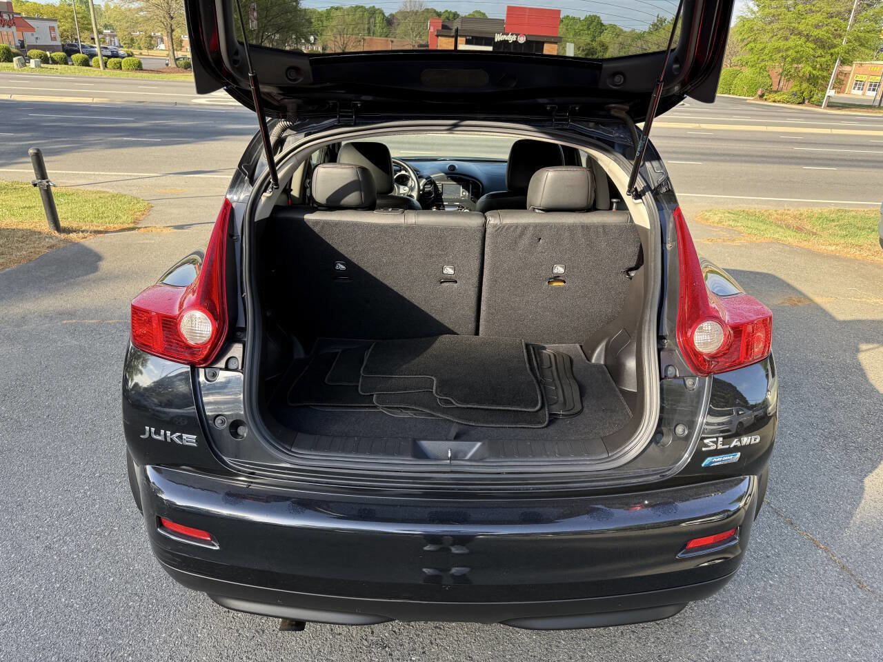 Used 2013 Nissan Juke SL image 12