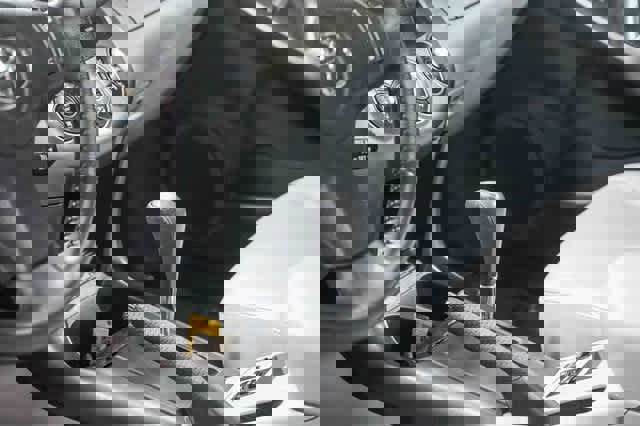 Used 2012 Toyota RAV4 Limited w/ Navigation Value Pkg image 24