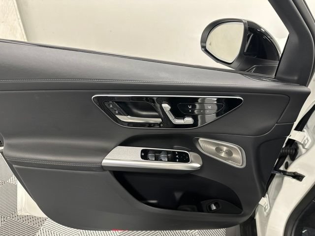 Used 2026 Mercedes-Benz GLC 300 4MATIC image 15