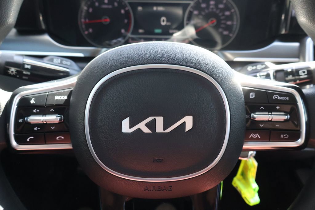 Used 2022 Kia Sorento LX image 26