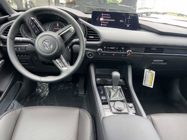 New 2026 MAZDA MAZDA3 Hatchback w/Premium Plus Pkg AWD/4WD image 4
