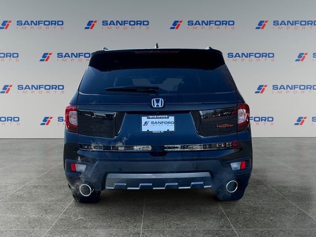 Used 2023 Honda Passport TrailSport image 4