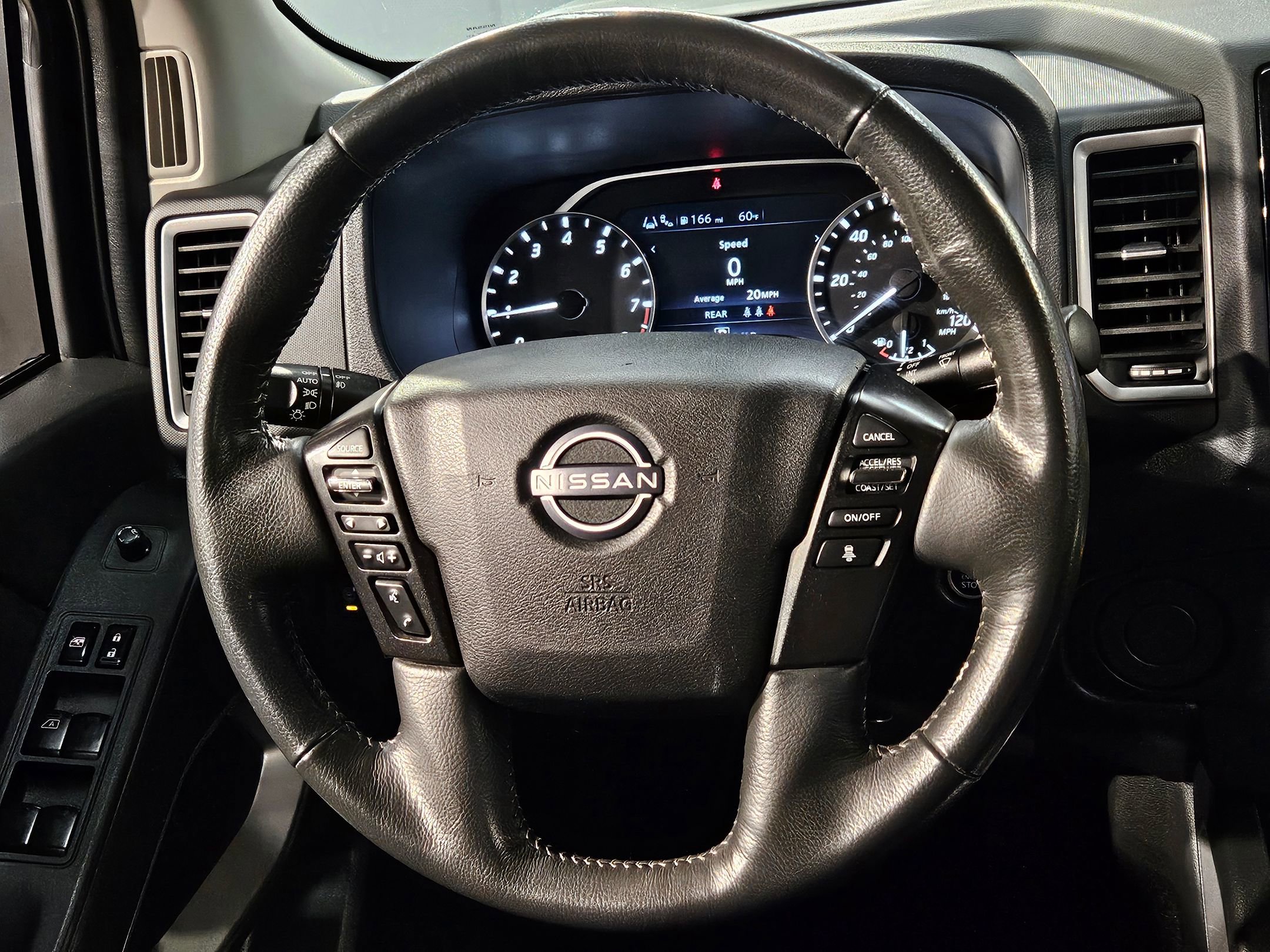 Used 2024 Nissan Frontier SV w/ Technology Package image 27