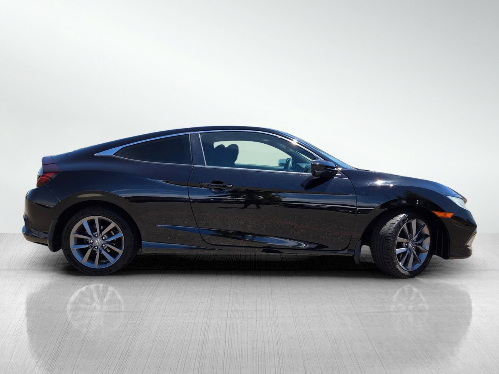 Used 2019 Honda Civic EX image 3