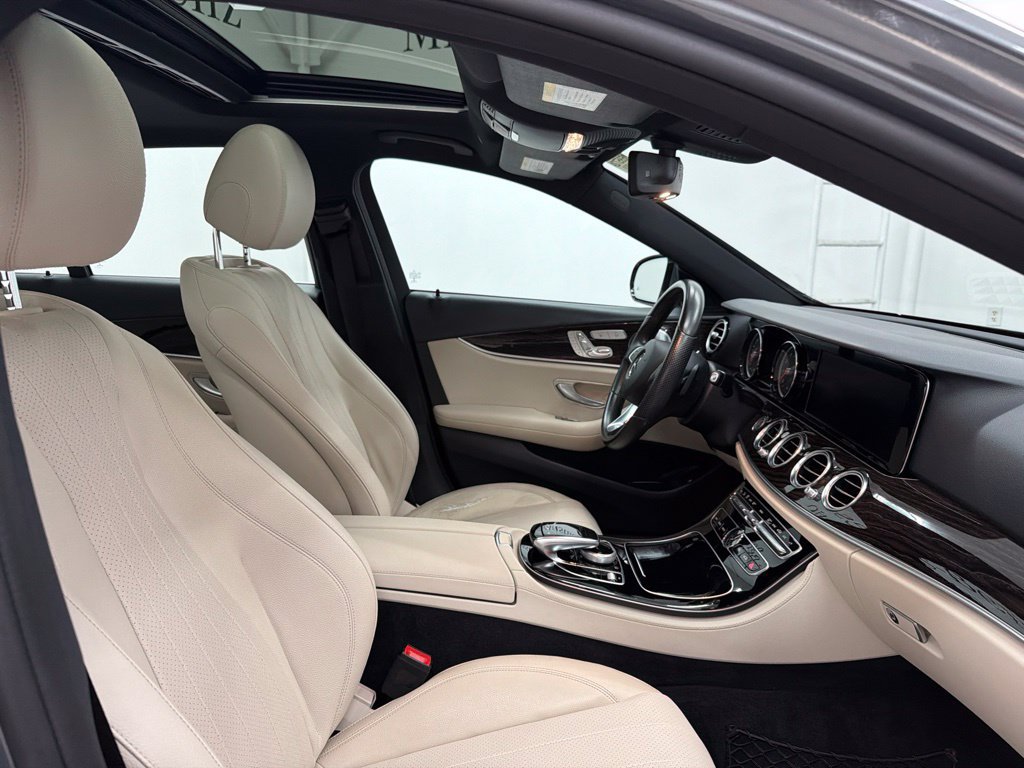 Used 2018 Mercedes-Benz E 300 image 31