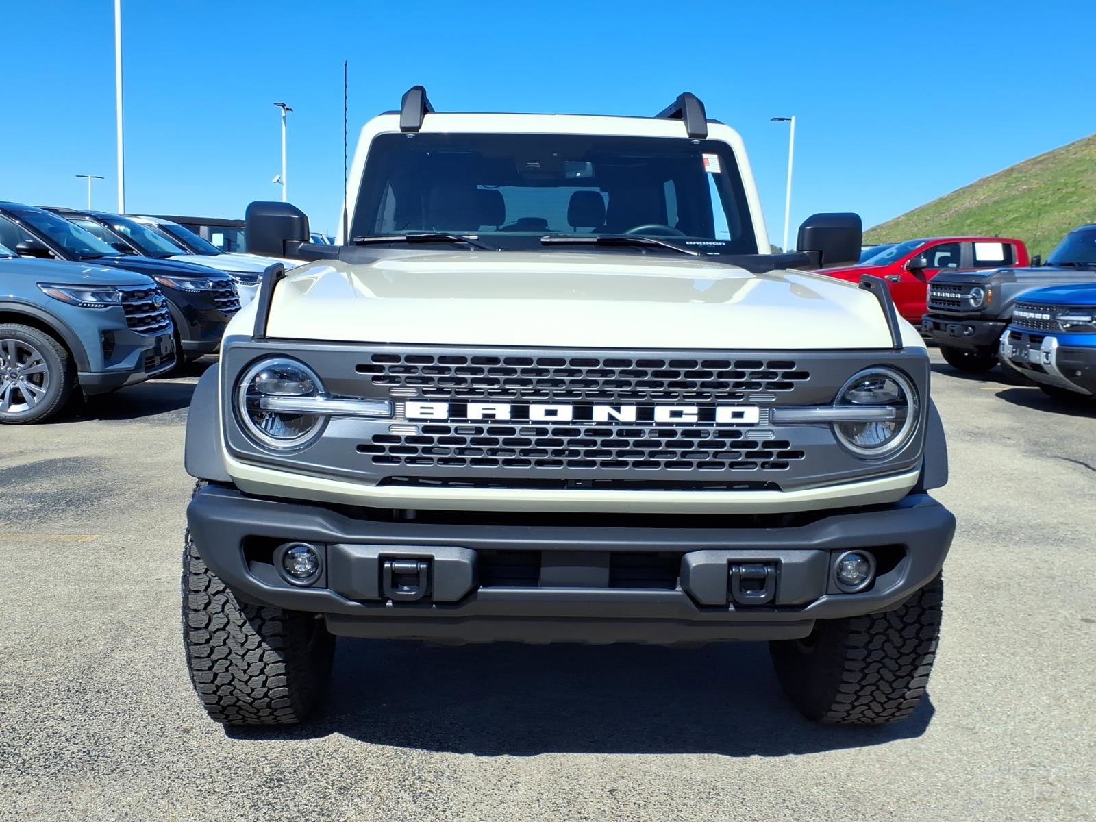 Certified 2025 Ford Bronco Badlands w/ Sasquatch Package image 5