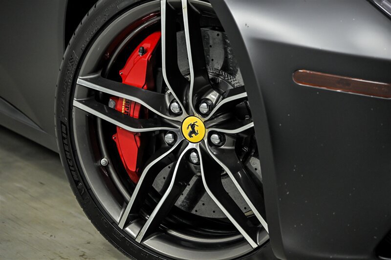 Used 2016 Ferrari FF AWD/4WD image 3