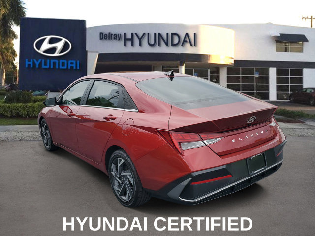 Used 2025 Hyundai Elantra SEL FWD image 4