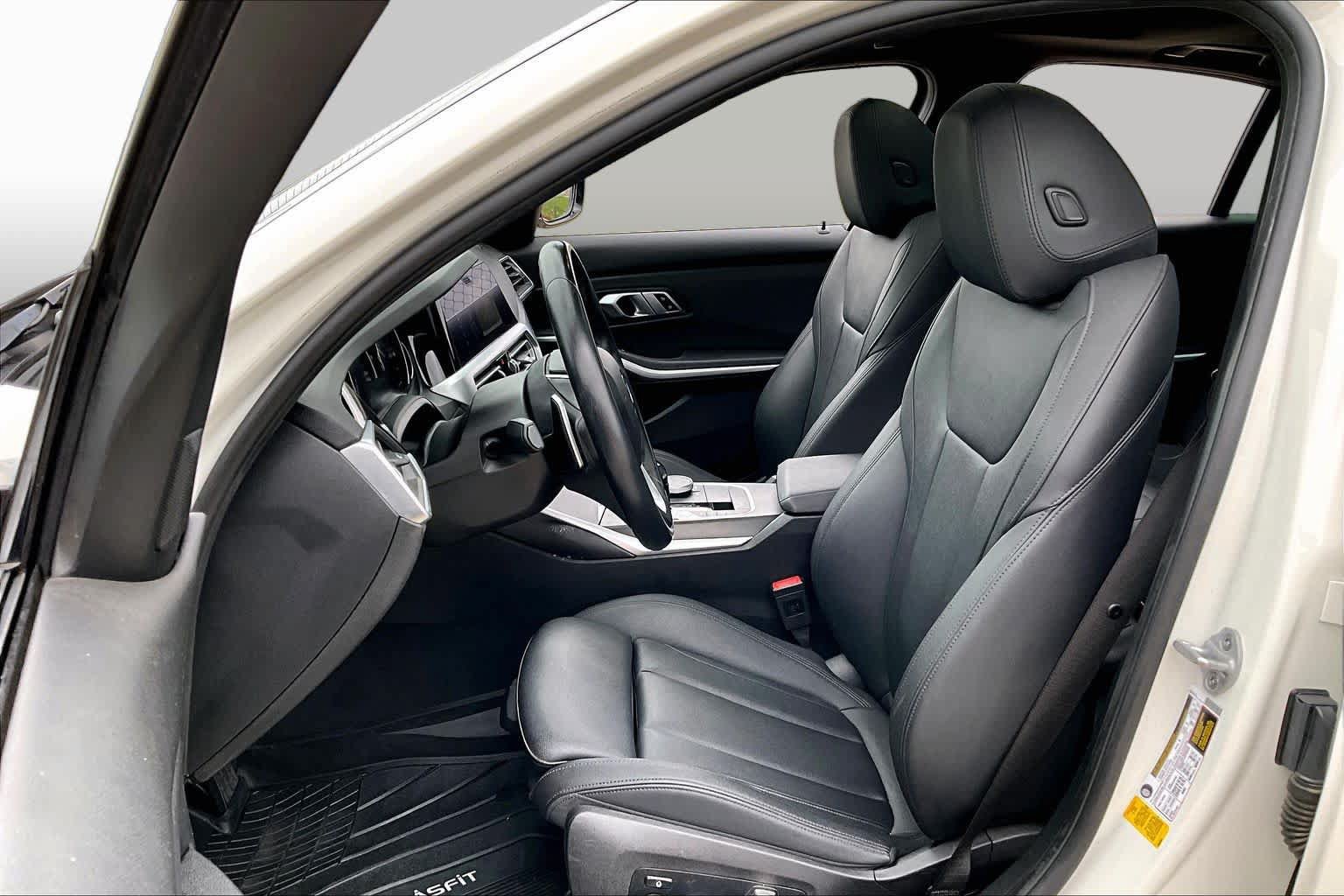Used 2020 BMW 330i Sedan w/ Convenience Package RWD image 8