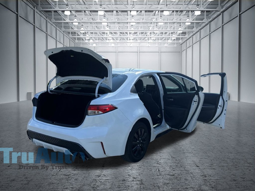 Used 2022 Toyota Corolla SE FWD image 17